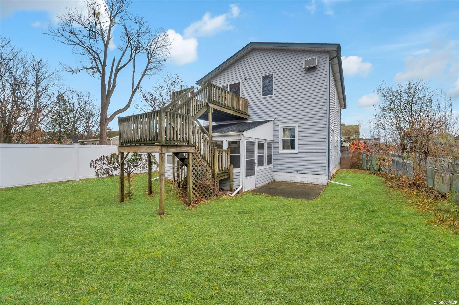 Single Family 2nd  Suffolk County, NY 11779, MLS-L3592194-6