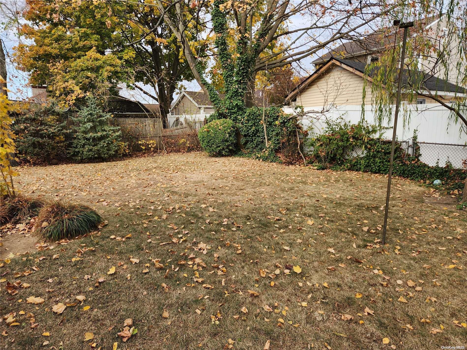 Single Family Allen  Nassau County, NY 11550, MLS-L3592283-6