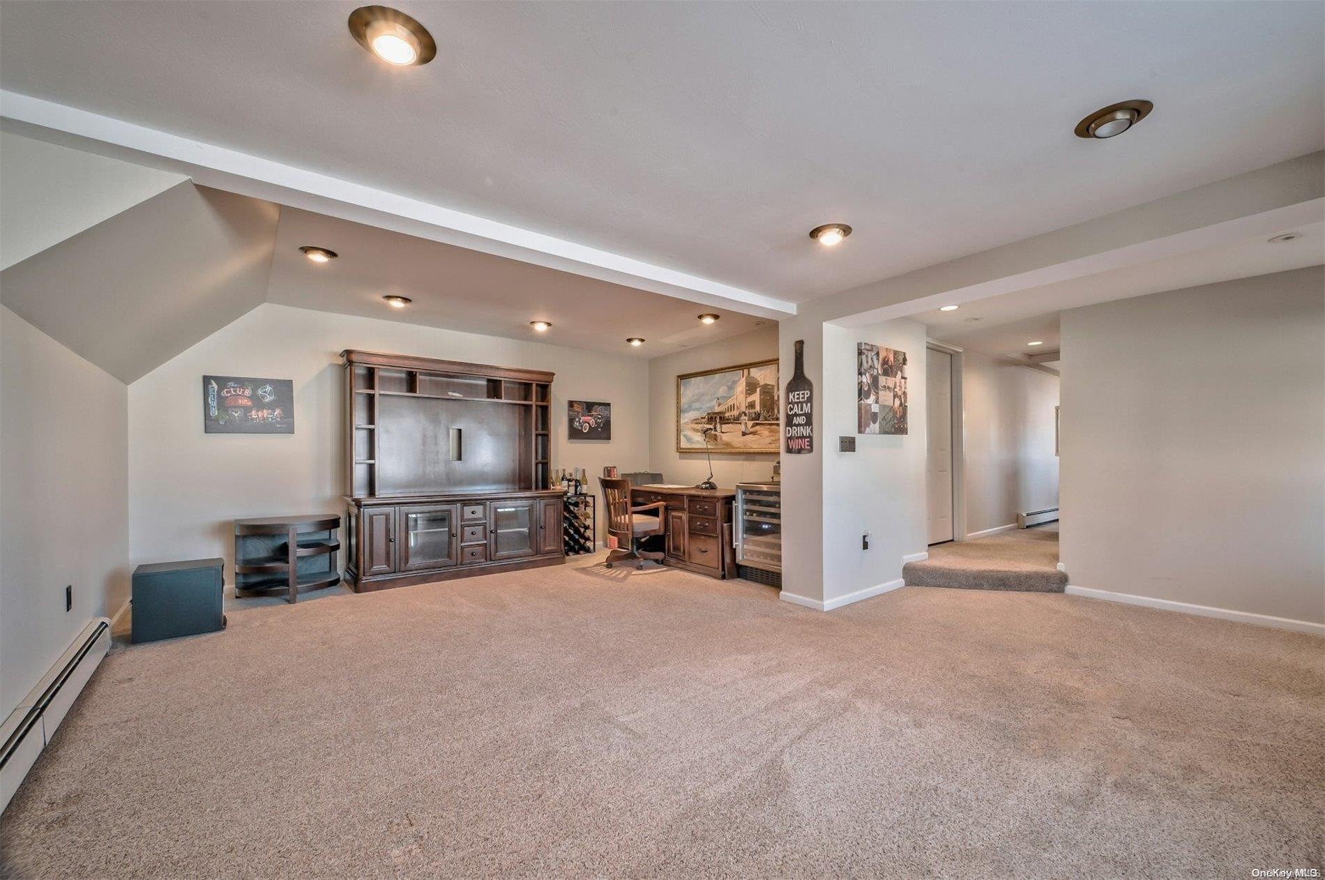 Single Family Jetmore  Nassau County, NY 11758, MLS-L3592331-15
