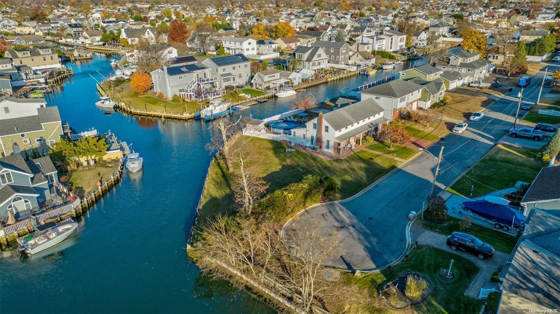 Single Family Jetmore  Nassau County, NY 11758, MLS-L3592331-31