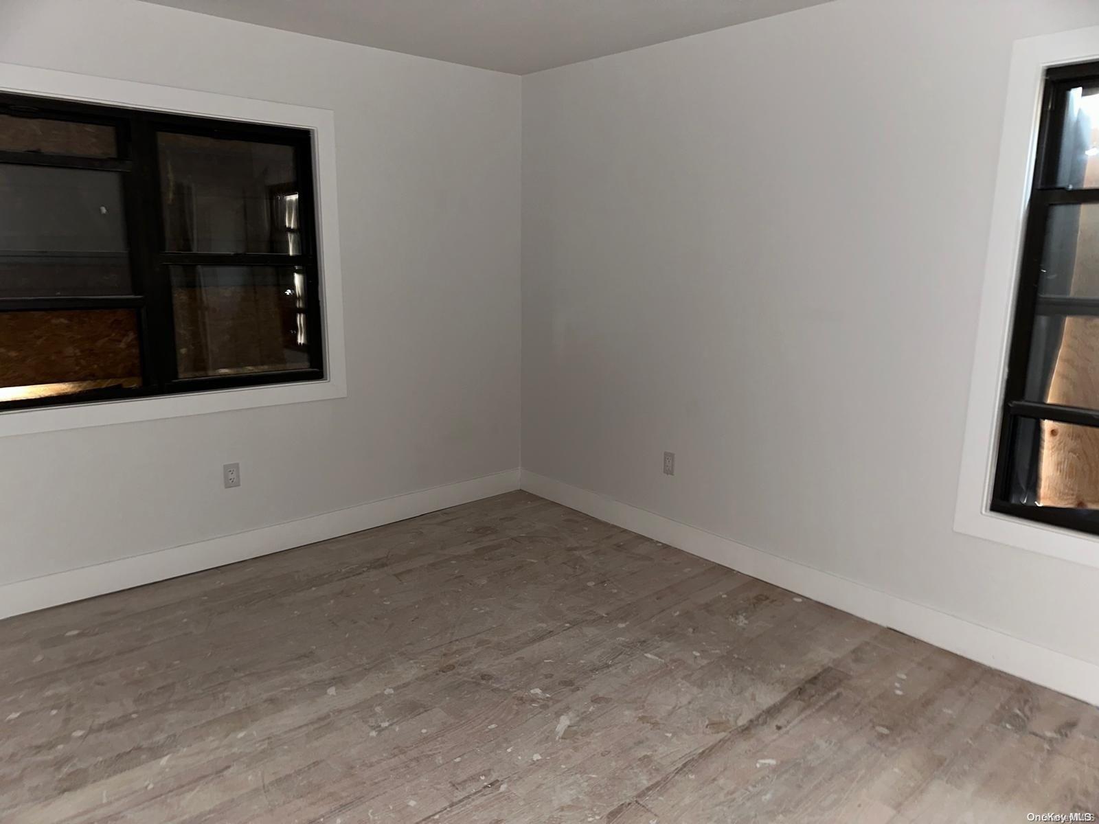 Single Family Fulton  Nassau County, NY 11550, MLS-L3592336-17