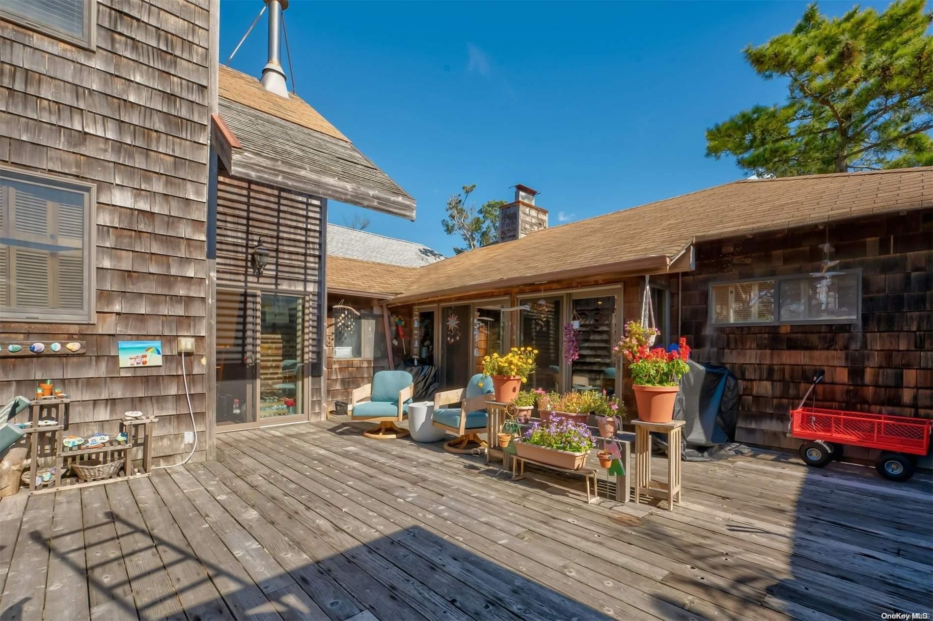 Single Family Ocean Breeeze  Suffolk County, NY 11770, MLS-L3592370-2