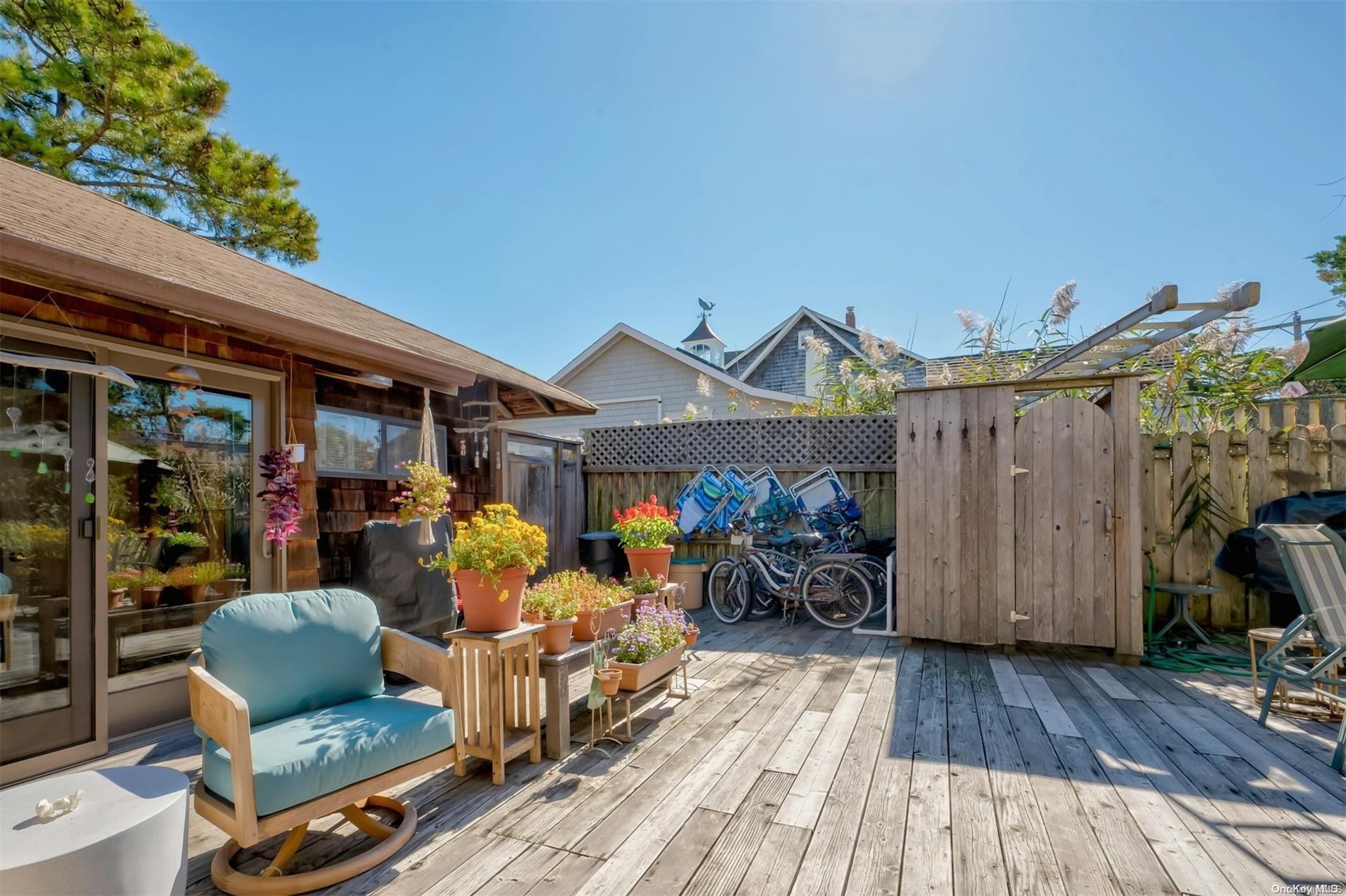 Single Family Ocean Breeeze  Suffolk County, NY 11770, MLS-L3592370-20