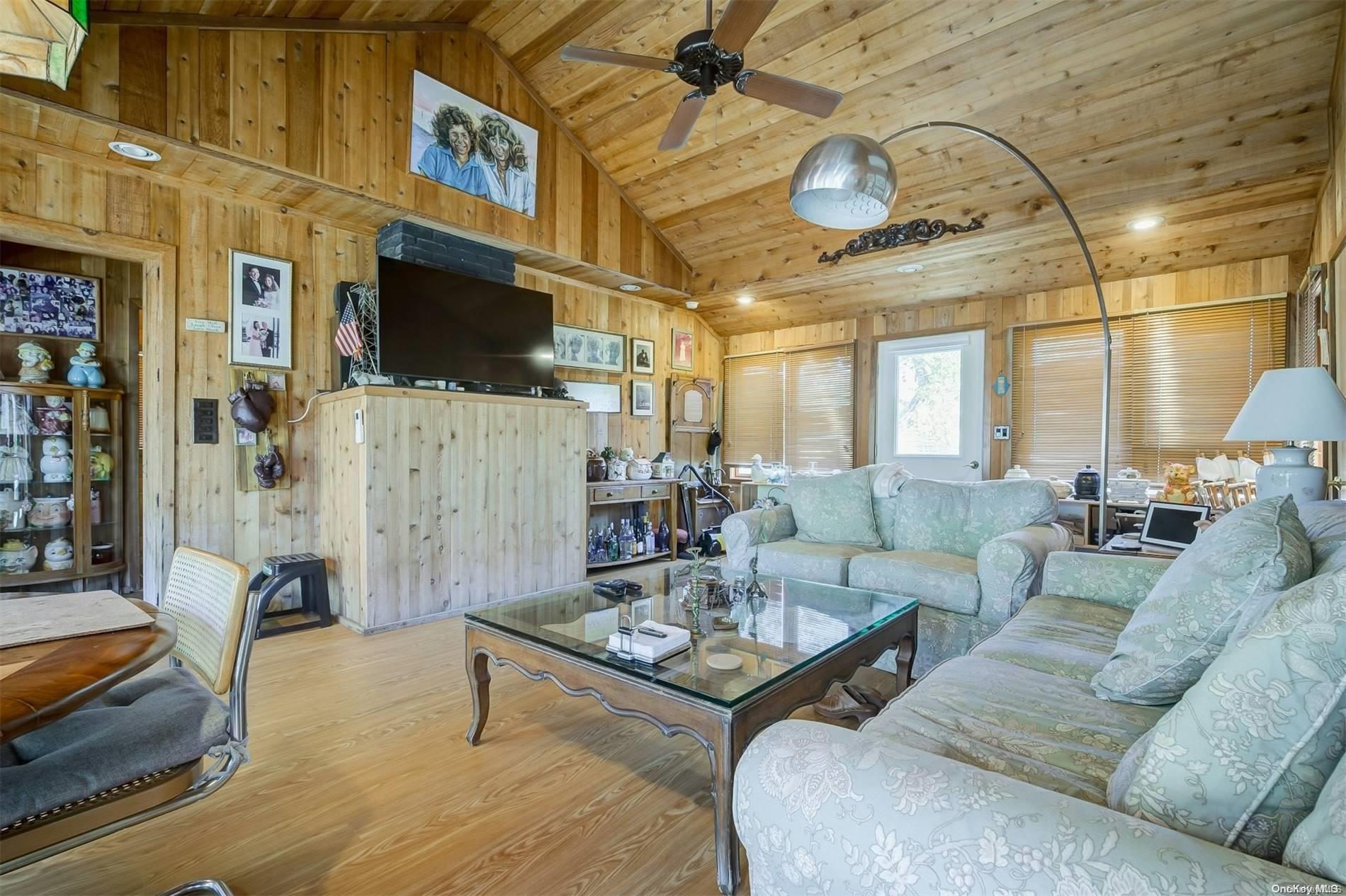 Single Family Ocean Breeeze  Suffolk County, NY 11770, MLS-L3592370-3