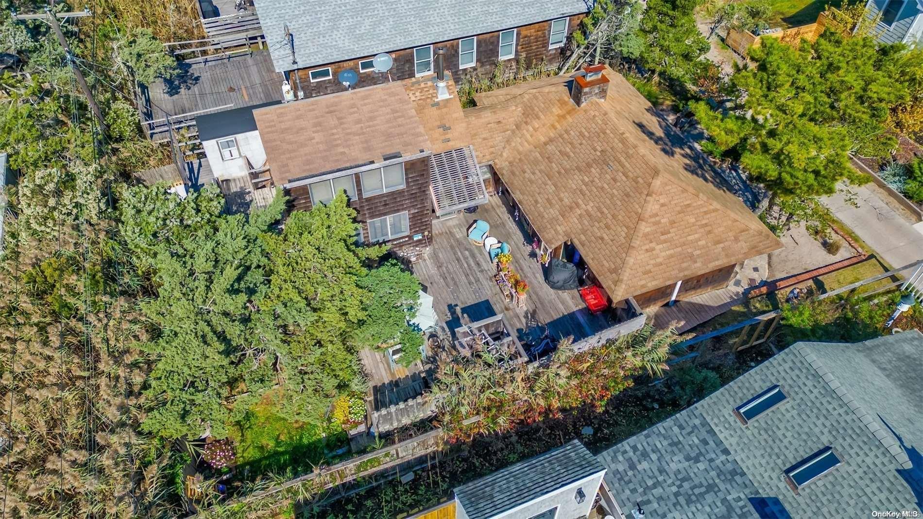 Single Family Ocean Breeeze  Suffolk County, NY 11770, MLS-L3592370-33