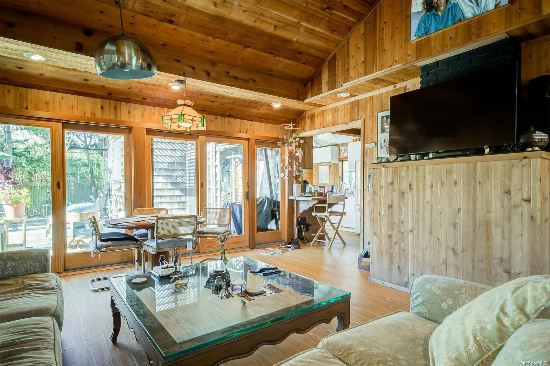 Single Family Ocean Breeeze  Suffolk County, NY 11770, MLS-L3592370-6
