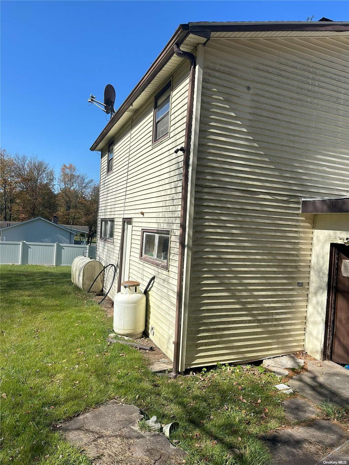 Single Family Katrina Falls  Sullivan County, NY 12775, MLS-L3592378-2