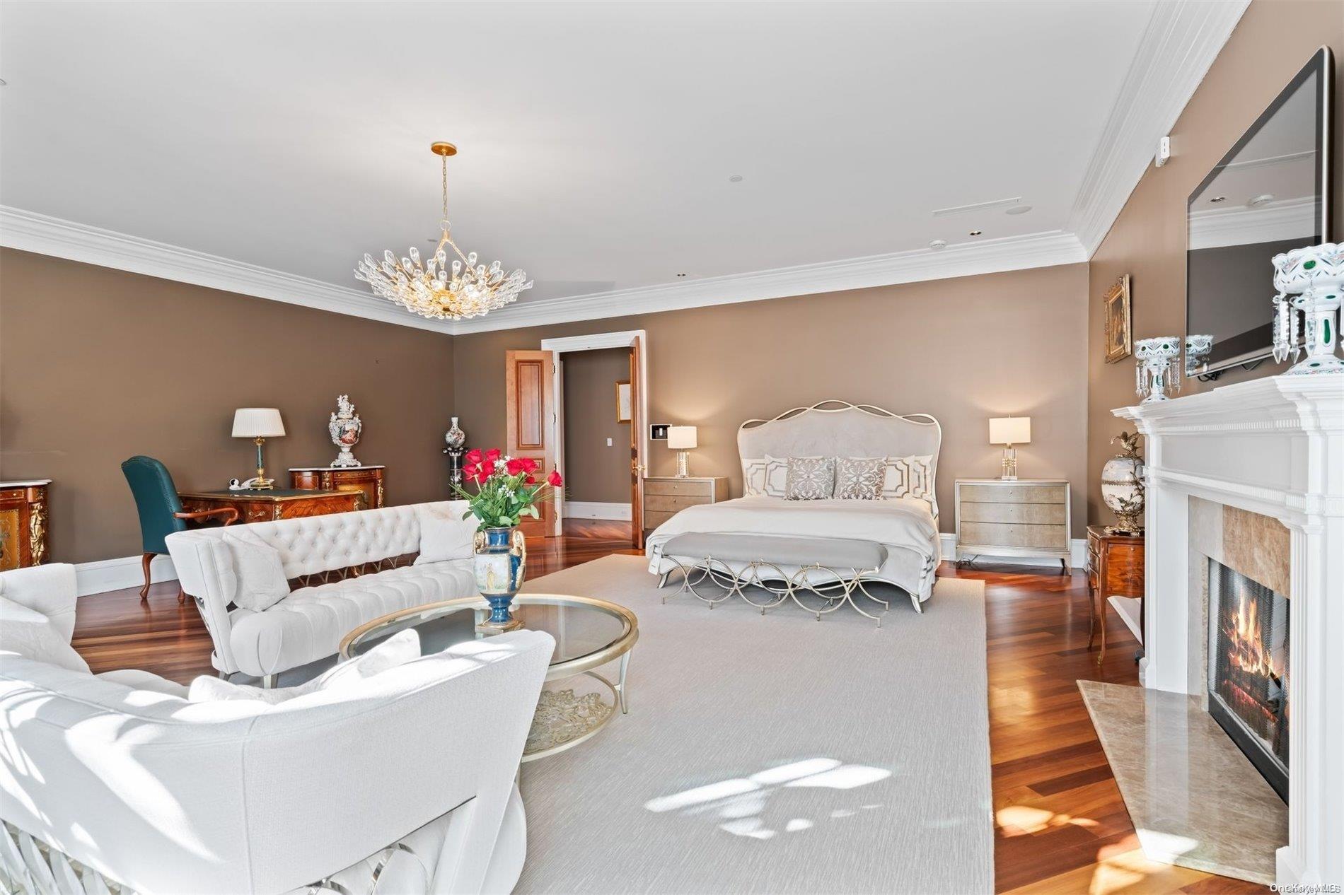 Single Family Chicken Valley  Nassau County, NY 11560, MLS-L3592389-19