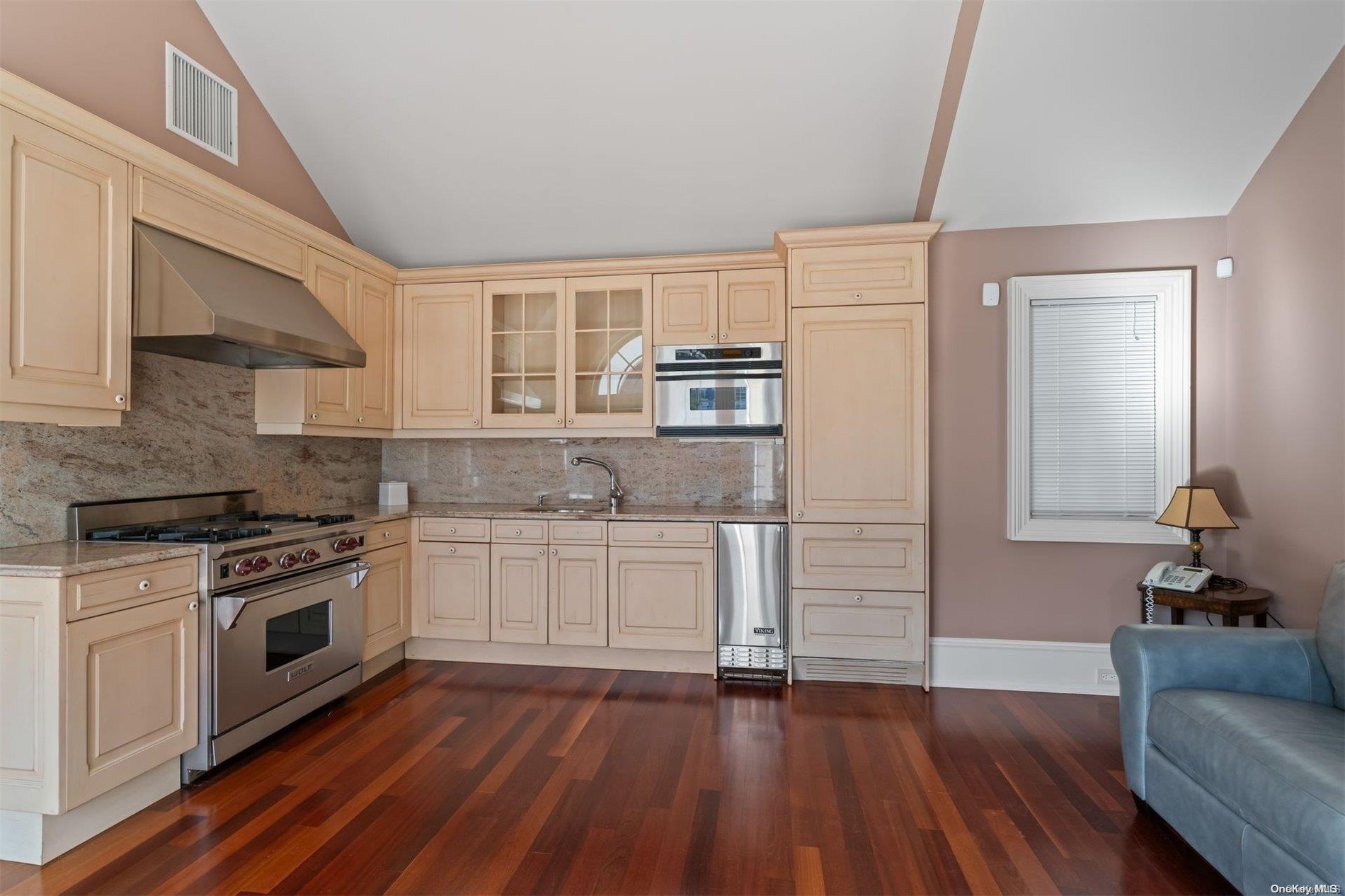 Single Family Chicken Valley  Nassau County, NY 11560, MLS-L3592389-32