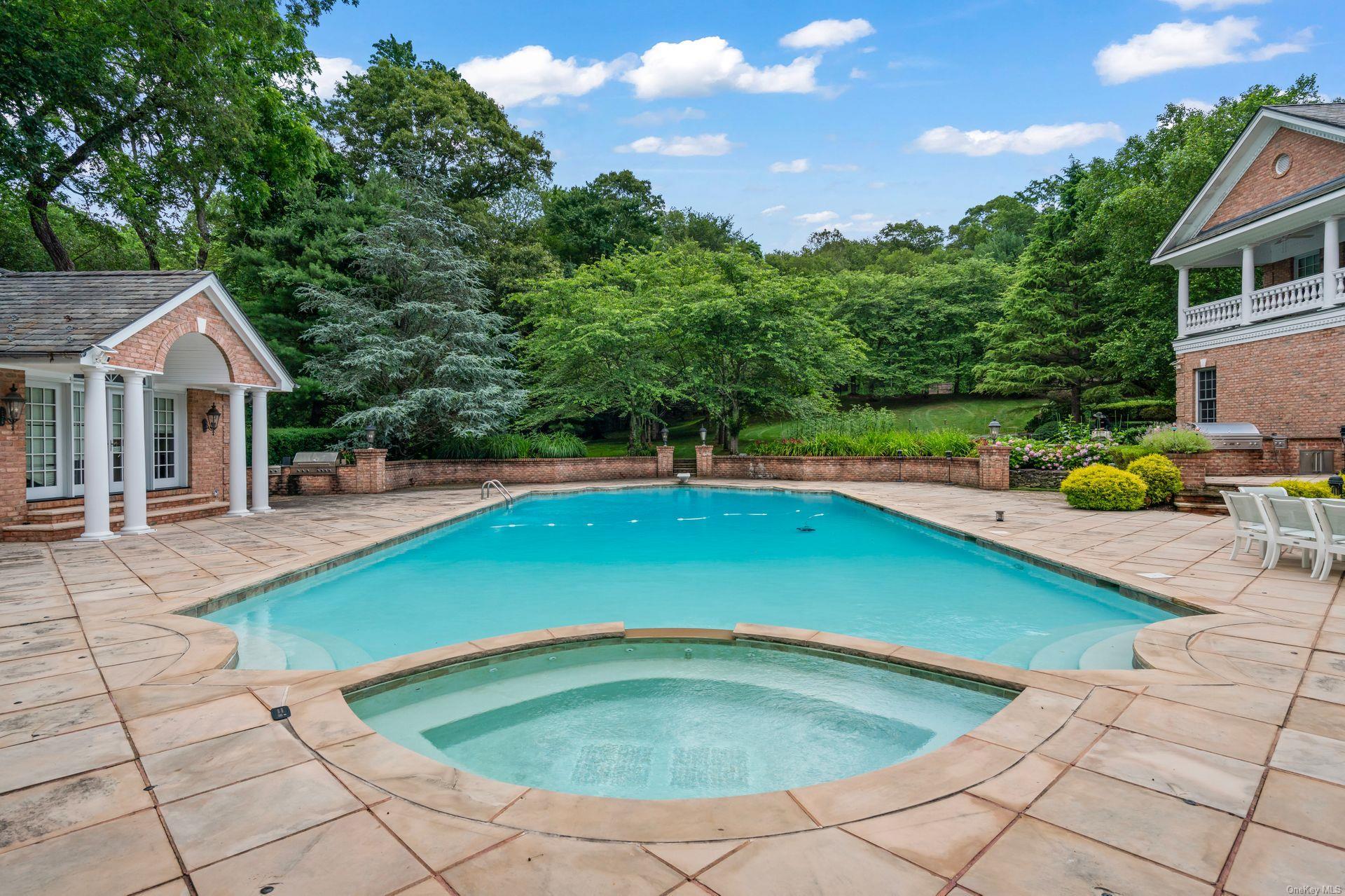 Single Family Chicken Valley Nassau County, NY 11560, MLS-L3592389-45