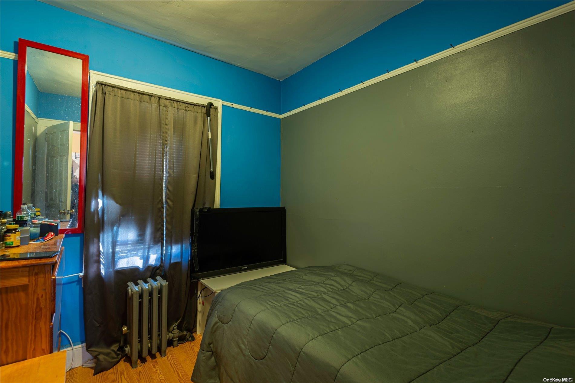 Single Family Yale  Nassau County, NY 11550, MLS-L3592402-19
