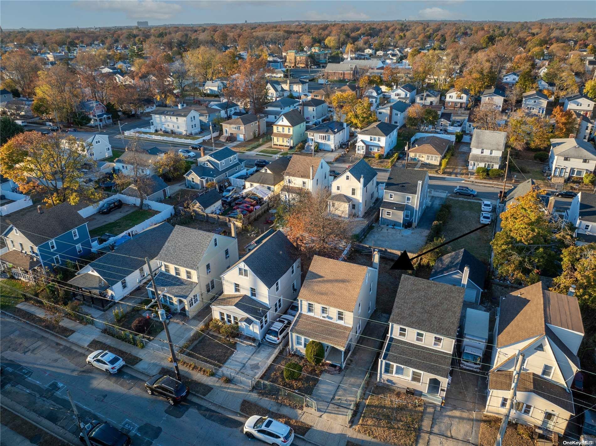 Single Family Yale  Nassau County, NY 11550, MLS-L3592402-25