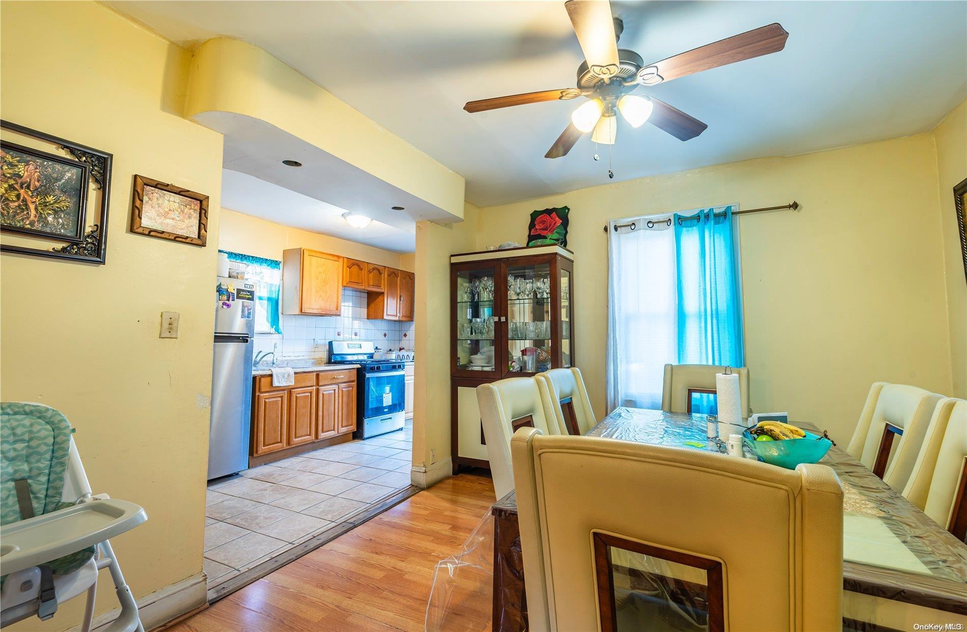 Single Family Yale  Nassau County, NY 11550, MLS-L3592402-8