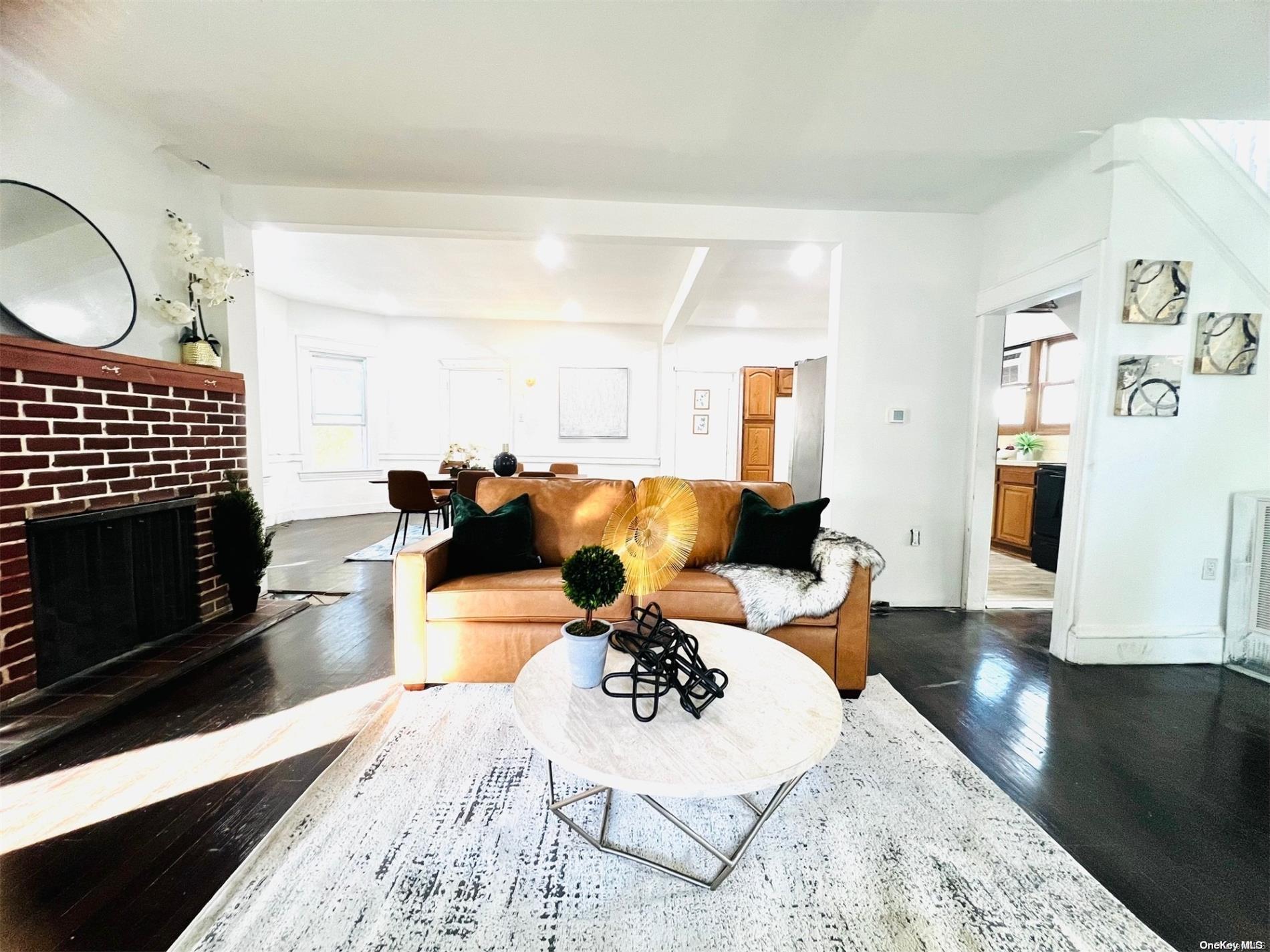 Single Family Pine  Nassau County, NY 11520, MLS-L3592458-4