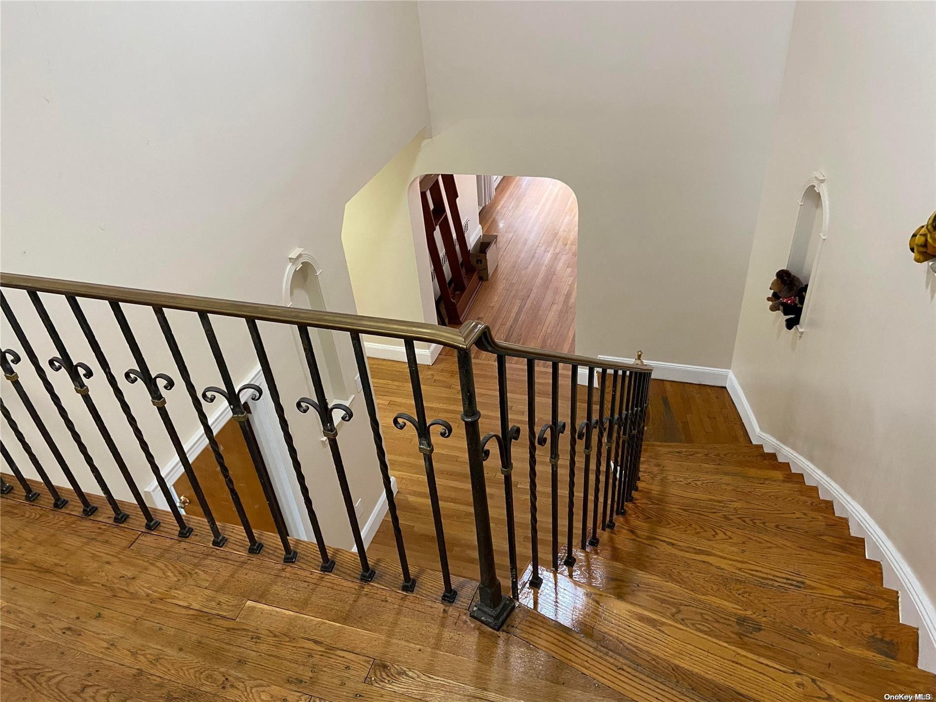 Single Family 85th  Queens, NY 11423, MLS-L3592488-6
