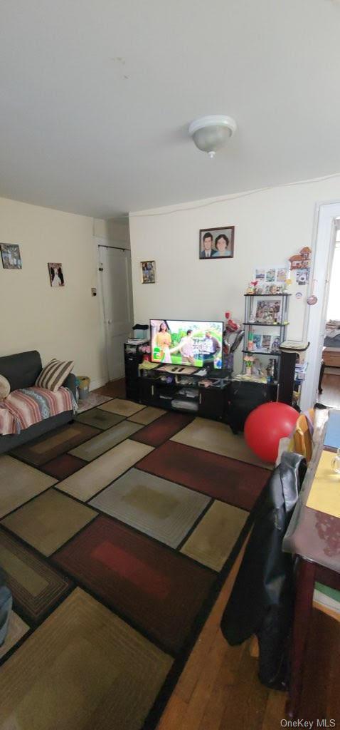 Single Family Metropolitan Ave  Queens, NY 11374, MLS-L3592590-4