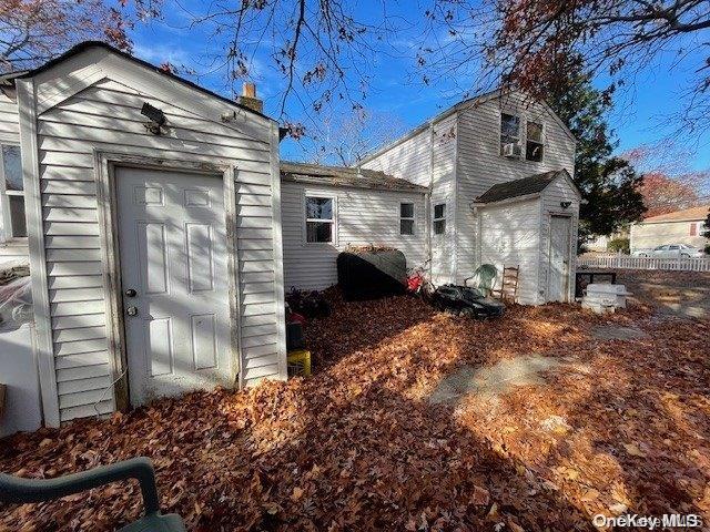 Single Family Jayne  Suffolk County, NY 11776, MLS-L3592611-2