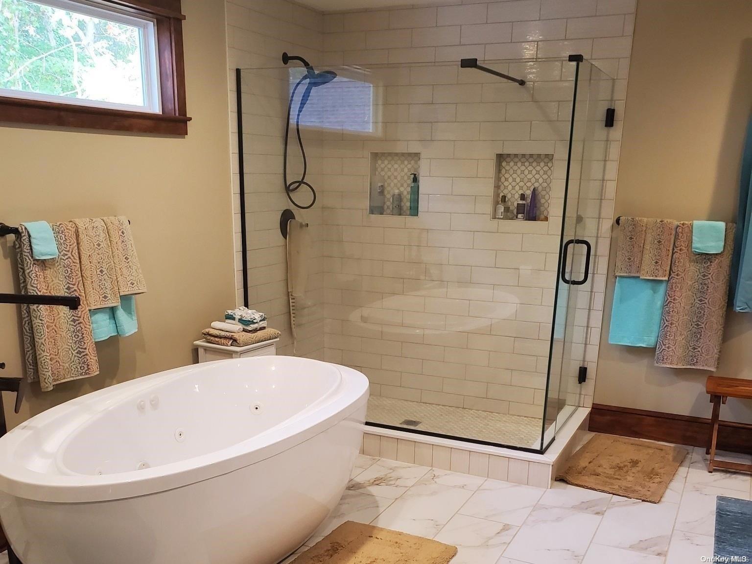Single Family Riviera  Suffolk County, NY 11950, MLS-L3592705-23