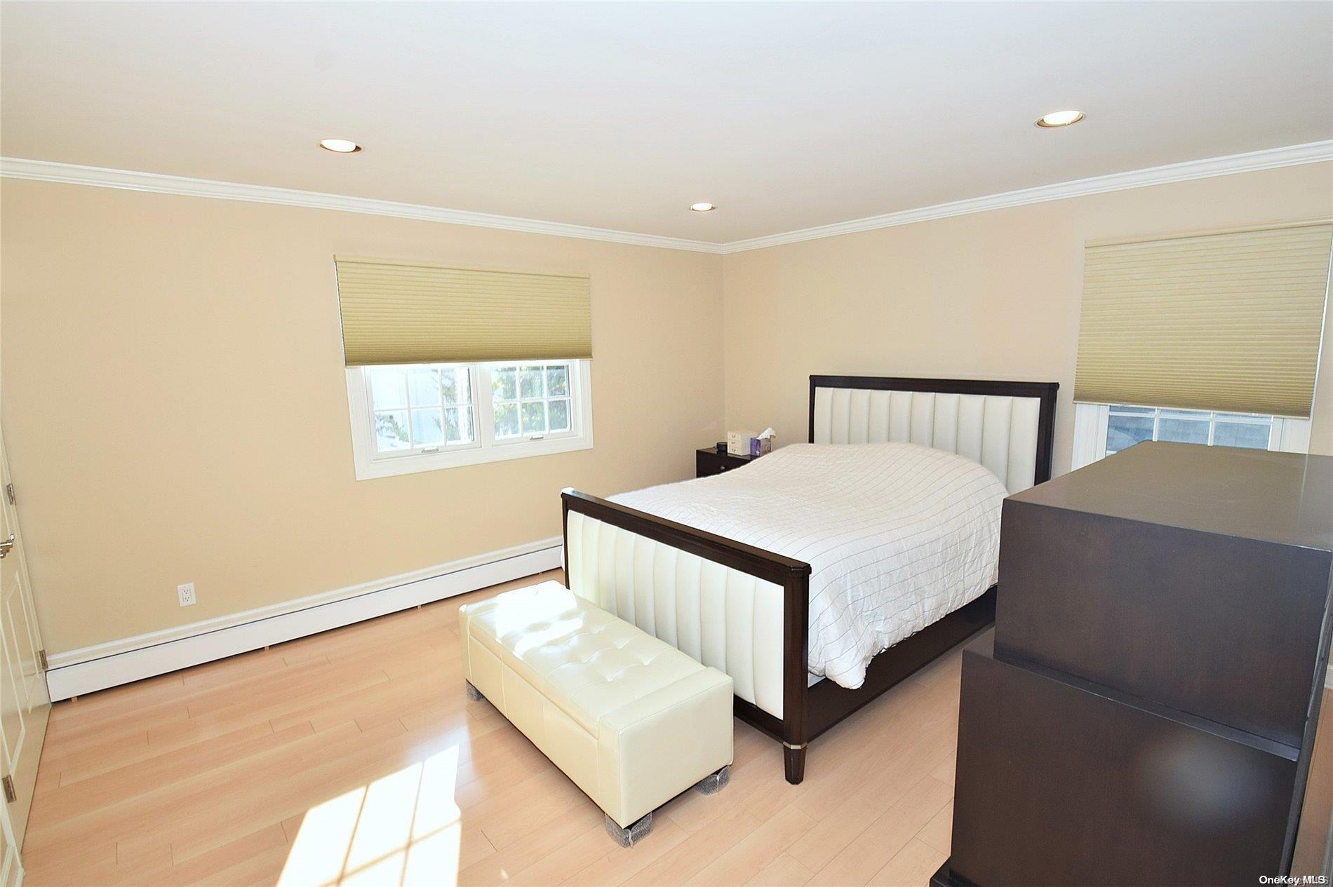 Single Family Mckinley  Nassau County, NY 11510, MLS-L3592924-14