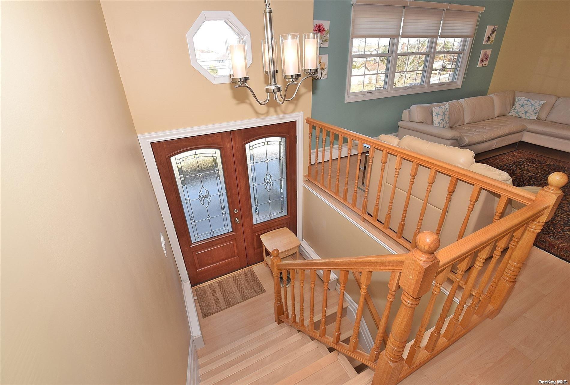 Single Family Mckinley  Nassau County, NY 11510, MLS-L3592924-2