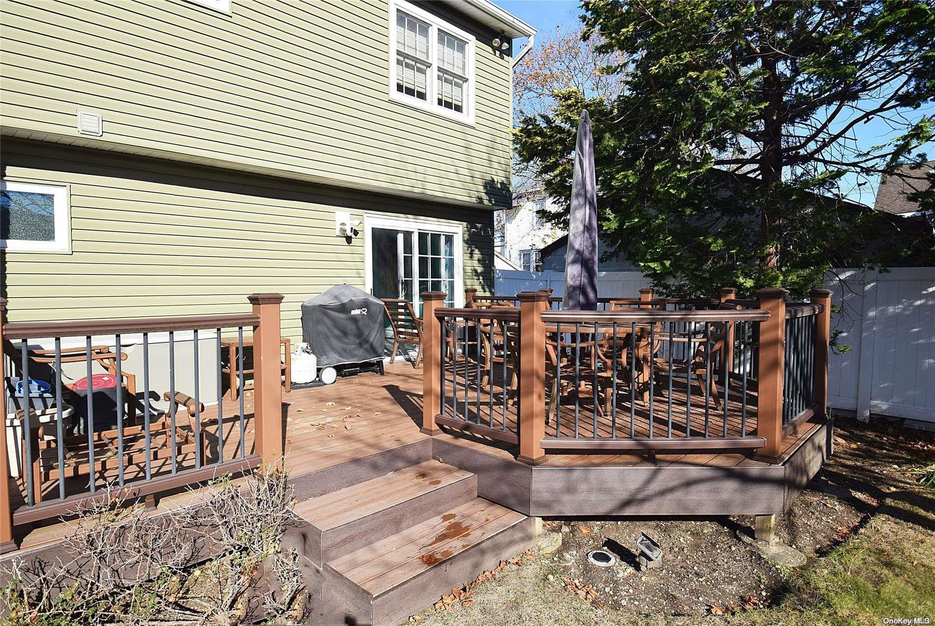 Single Family Mckinley  Nassau County, NY 11510, MLS-L3592924-24