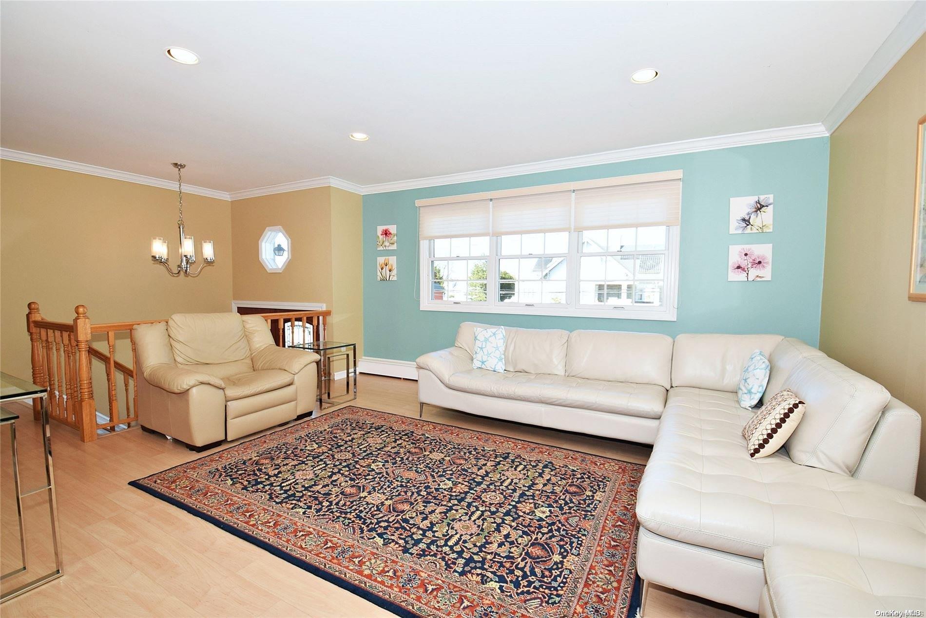 Single Family Mckinley  Nassau County, NY 11510, MLS-L3592924-3