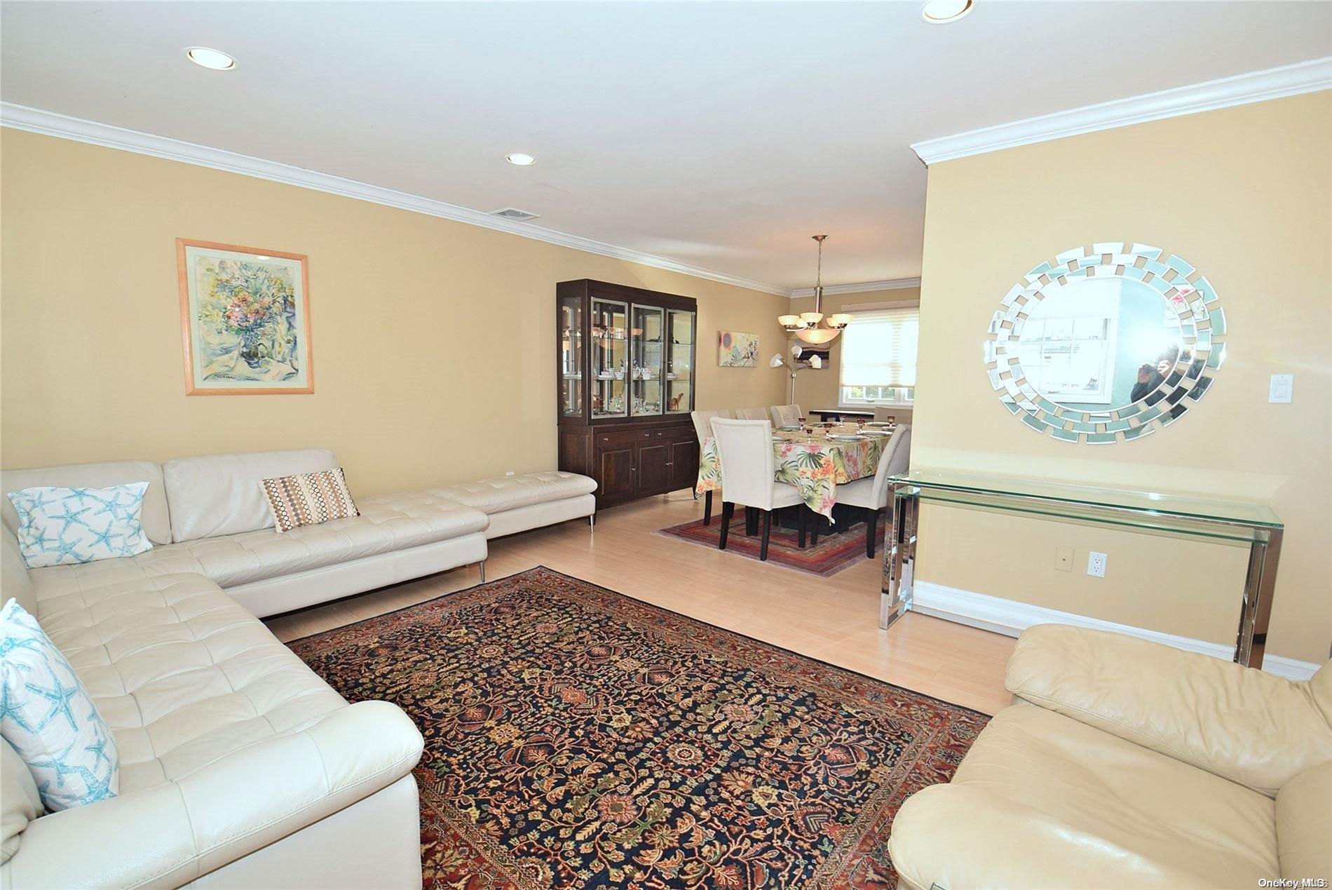Single Family Mckinley  Nassau County, NY 11510, MLS-L3592924-4