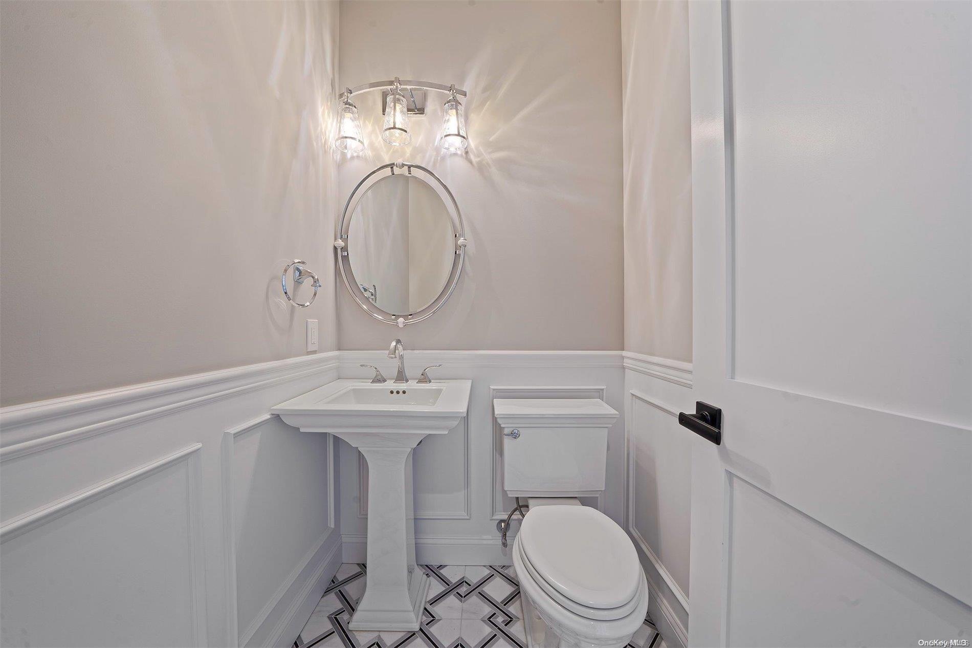 Single Family Sycamore Suffolk County, NY 11767, MLS-L3592959-16