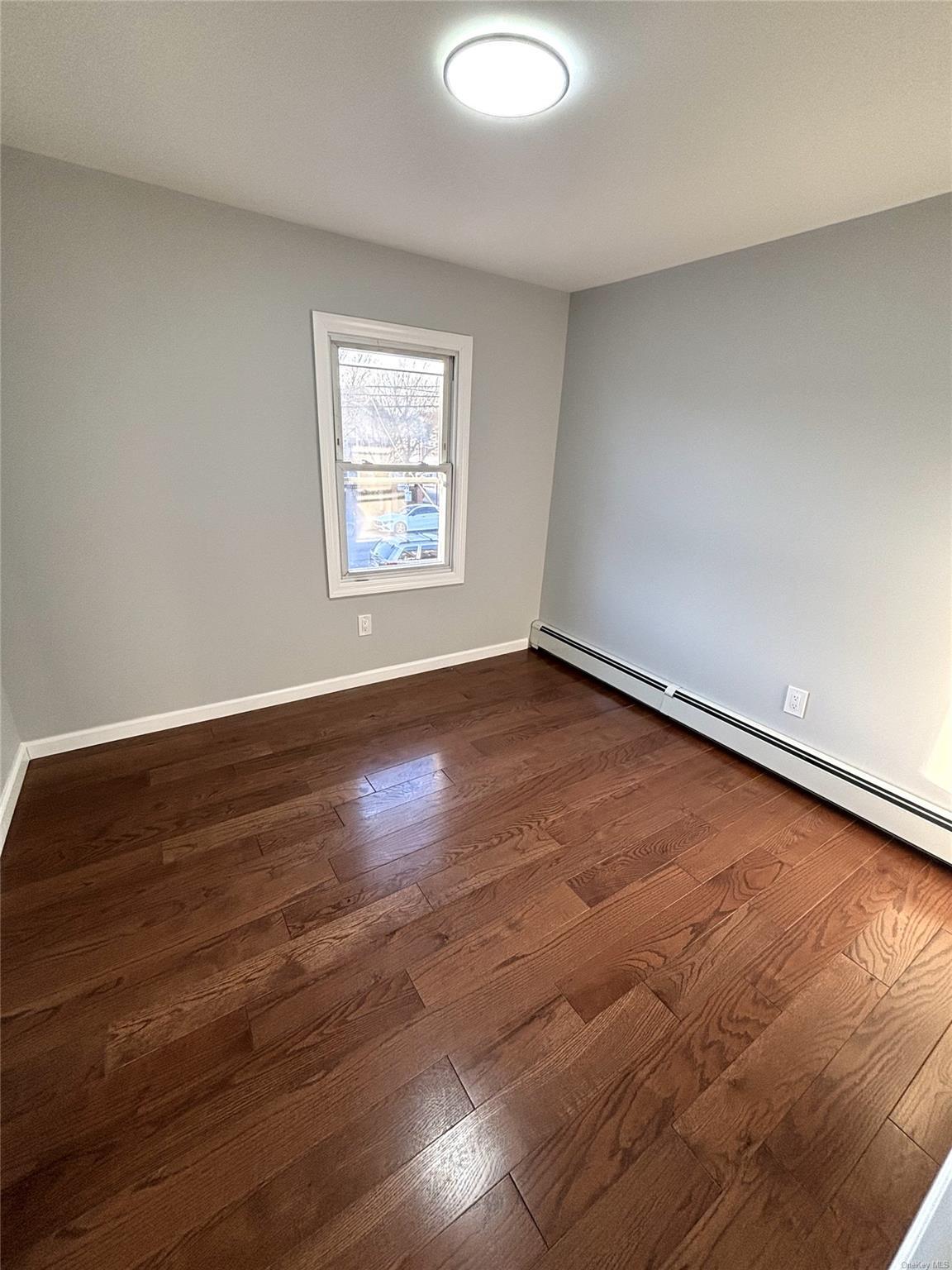 Single Family Laurel  Nassau County, NY 11550, MLS-L3593046-14