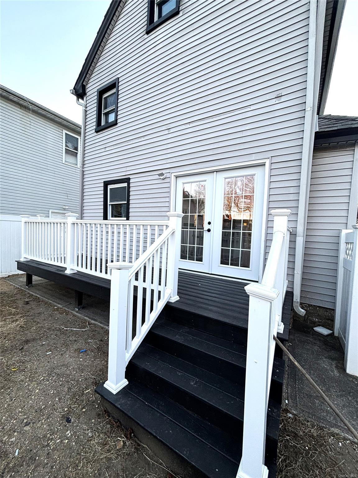Single Family Laurel  Nassau County, NY 11550, MLS-L3593046-18