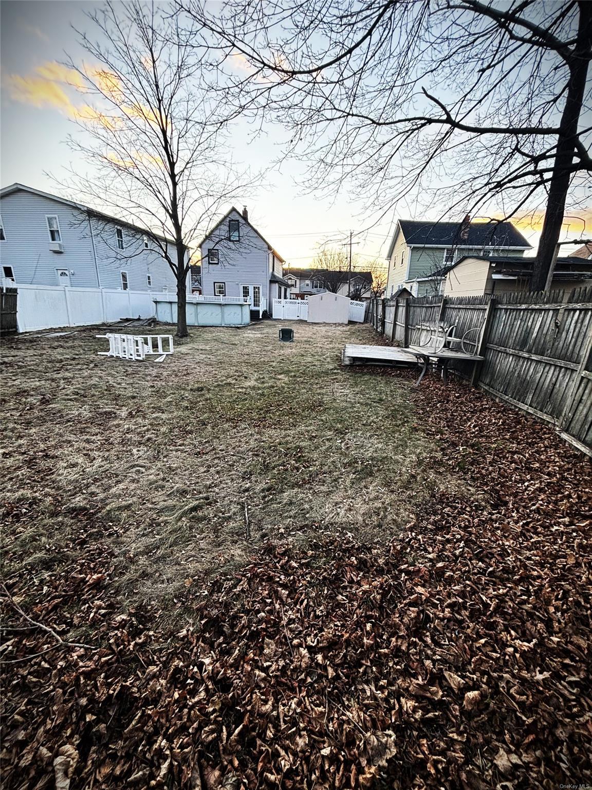 Single Family Laurel  Nassau County, NY 11550, MLS-L3593046-19