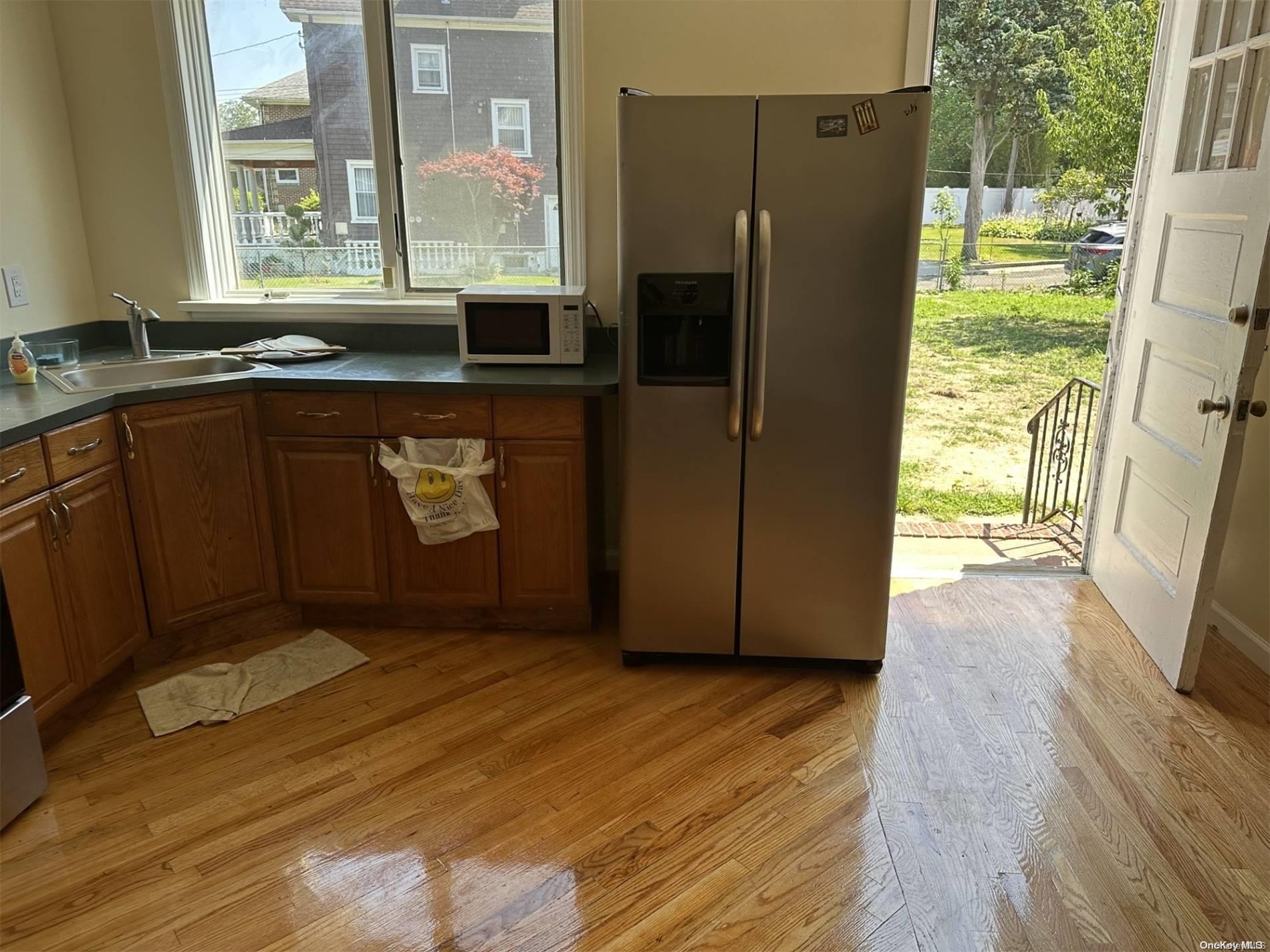 Single Family Bayswater  Queens, NY 11691, MLS-L3593081-4