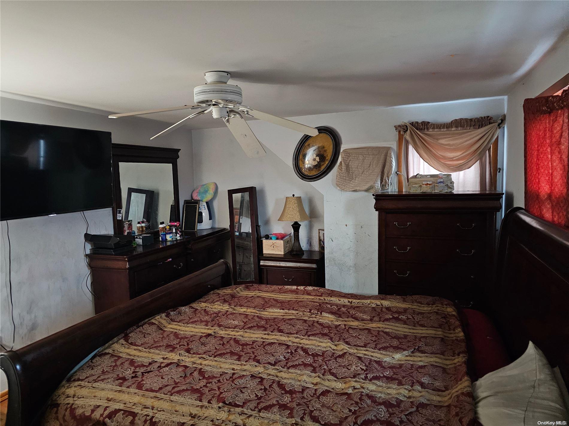 Single Family Patricia  Nassau County, NY 11758, MLS-L3593090-6