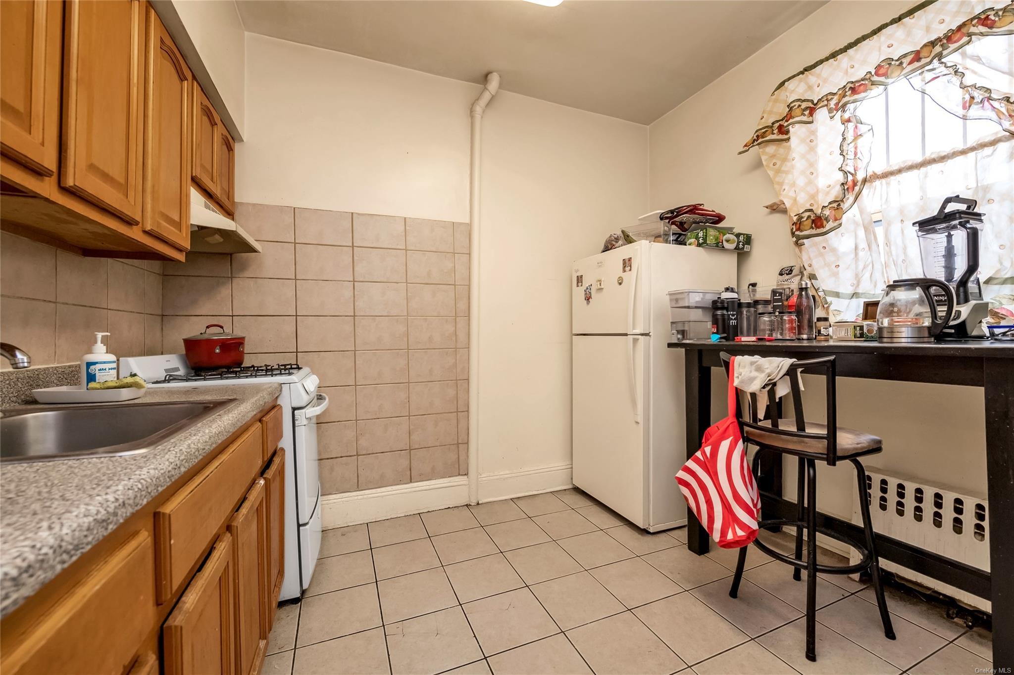 Commercial Sale Avenue N  Brooklyn, NY 11234, MLS-L3593096-10