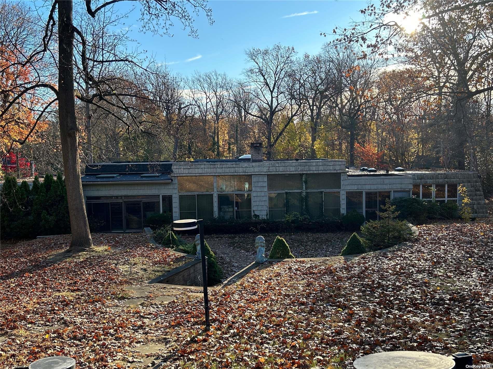 Single Family Sousa  Nassau County, NY 11050, MLS-L3593105-5