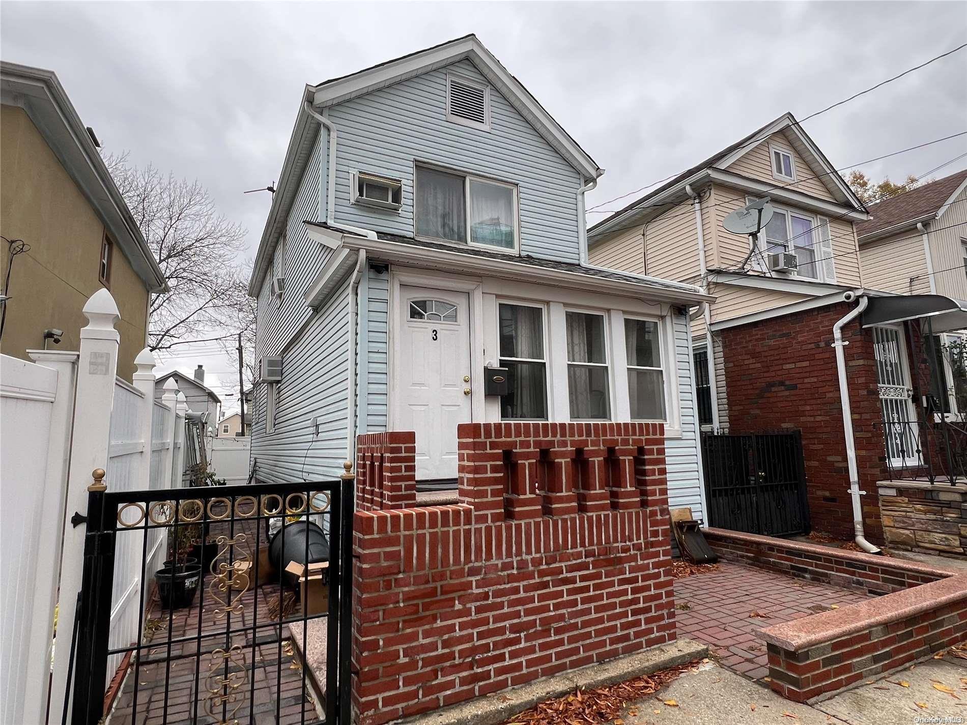 Single Family Doxsey  Queens, NY 11417, MLS-L3593120-4