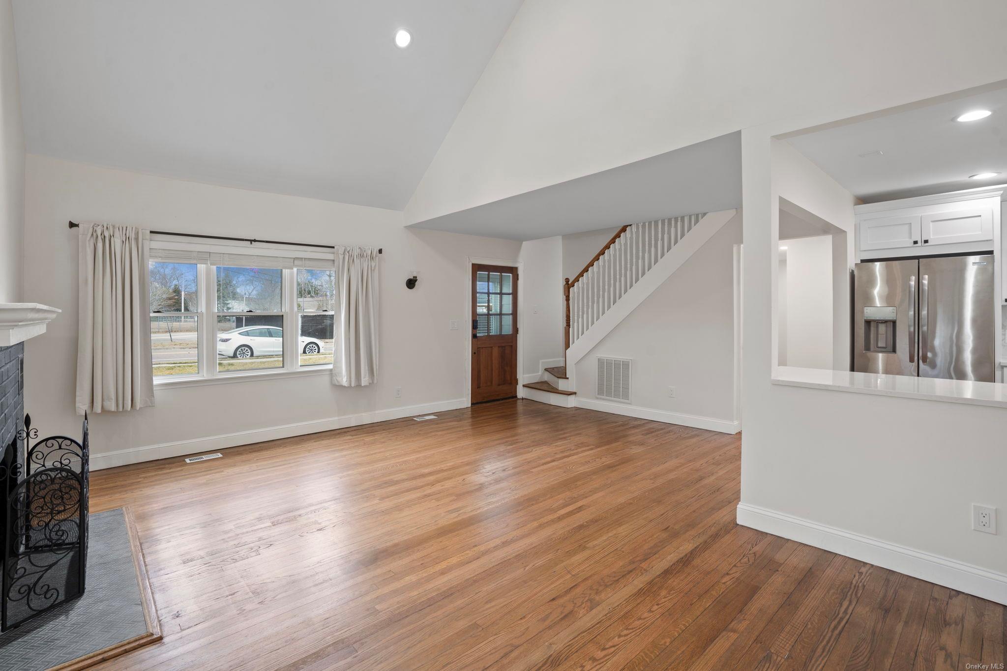Single Family Northville  Suffolk County, NY 11901, MLS-L3593141-11