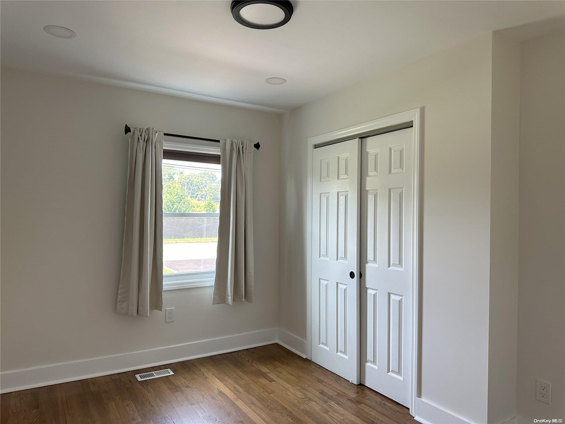 Single Family Northville  Suffolk County, NY 11901, MLS-L3593141-4