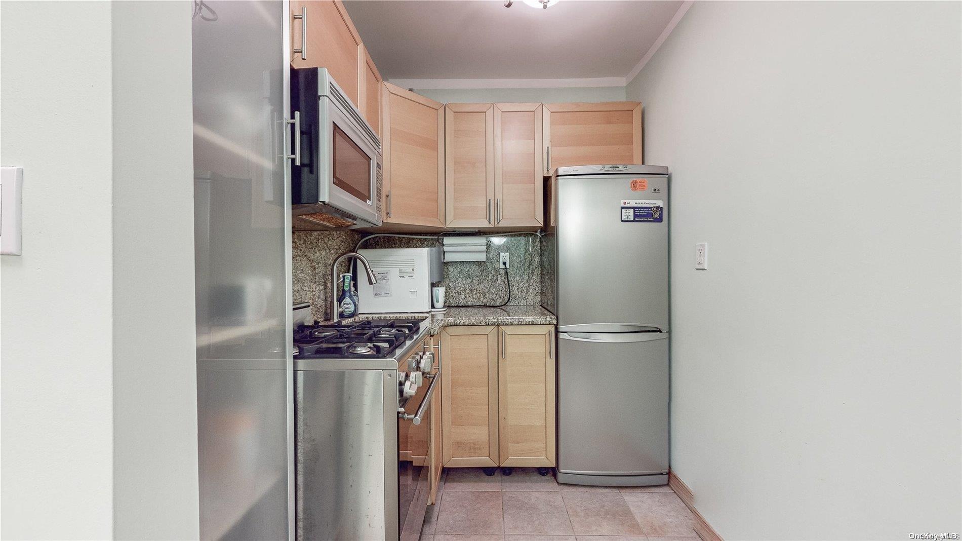 Coop Avenue Z  Brooklyn, NY 11235, MLS-L3593205-8