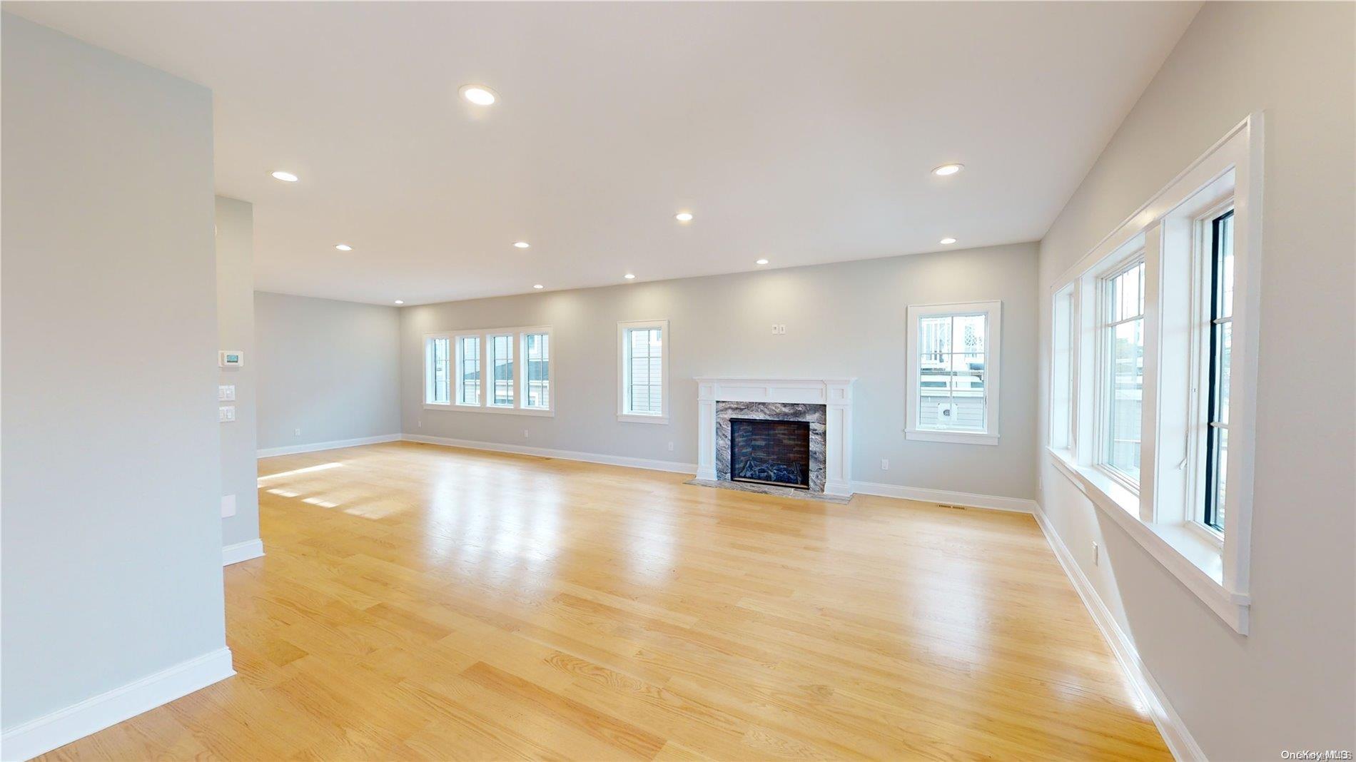 Single Family Albany  Nassau County, NY 11509, MLS-L3593274-2