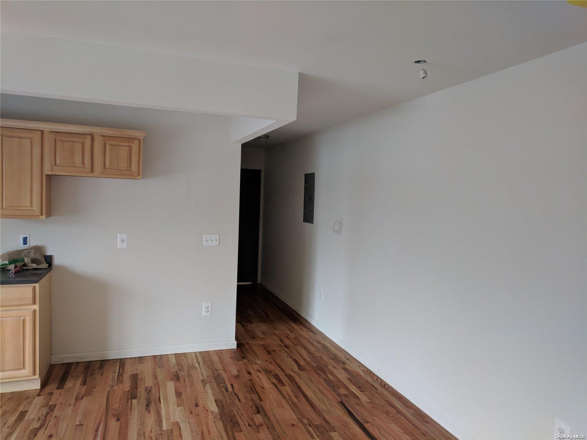 Commercial Sale Mickle  Bronx, NY 10469, MLS-L3593290-10