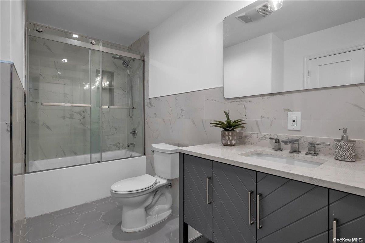 Single Family Halsey  Brooklyn, NY 11233, MLS-L3593292-13
