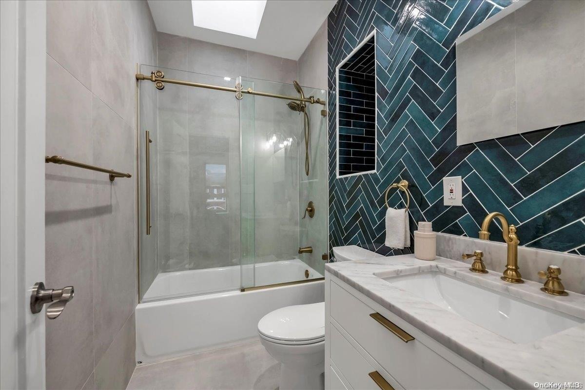 Single Family Halsey  Brooklyn, NY 11233, MLS-L3593292-16