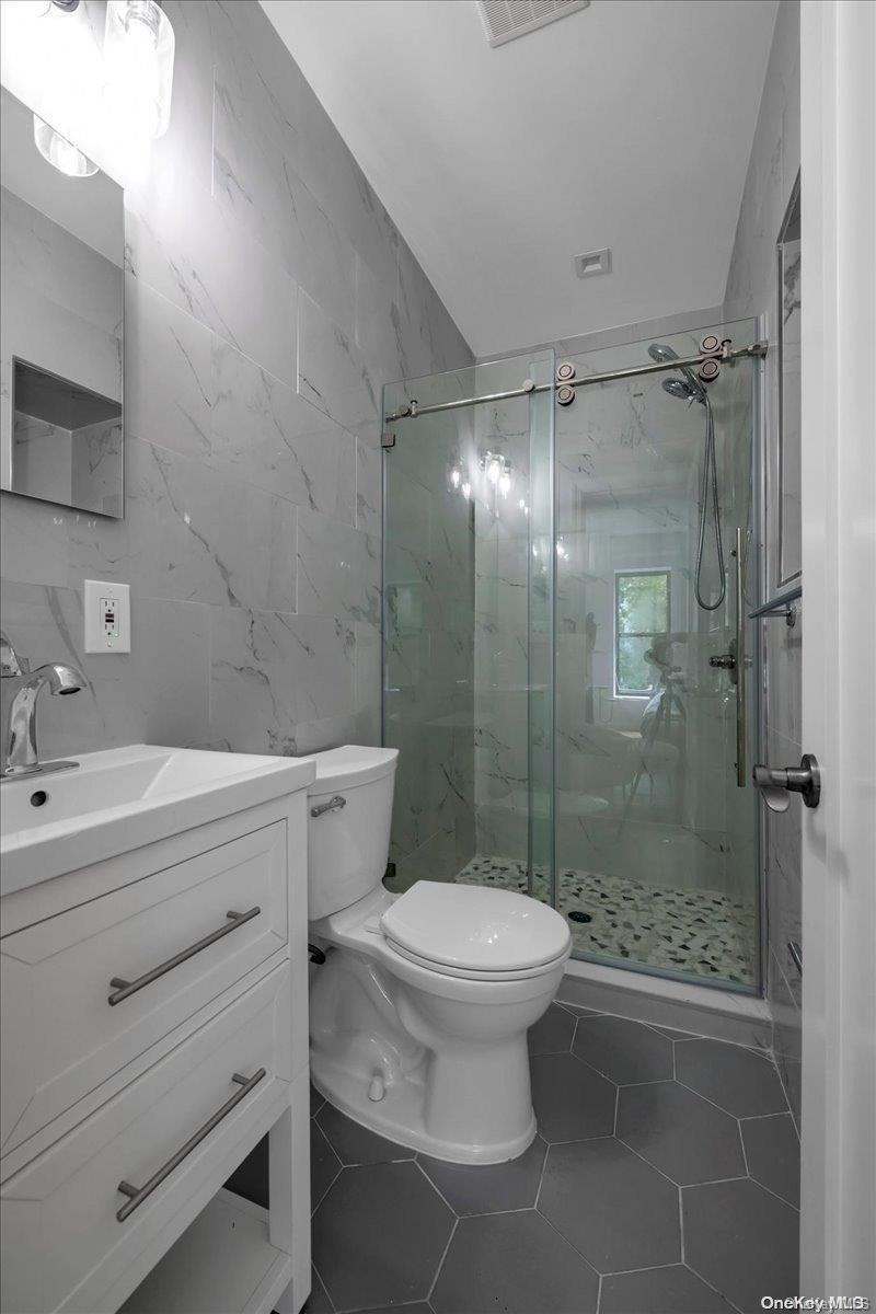 Single Family Halsey  Brooklyn, NY 11233, MLS-L3593292-18
