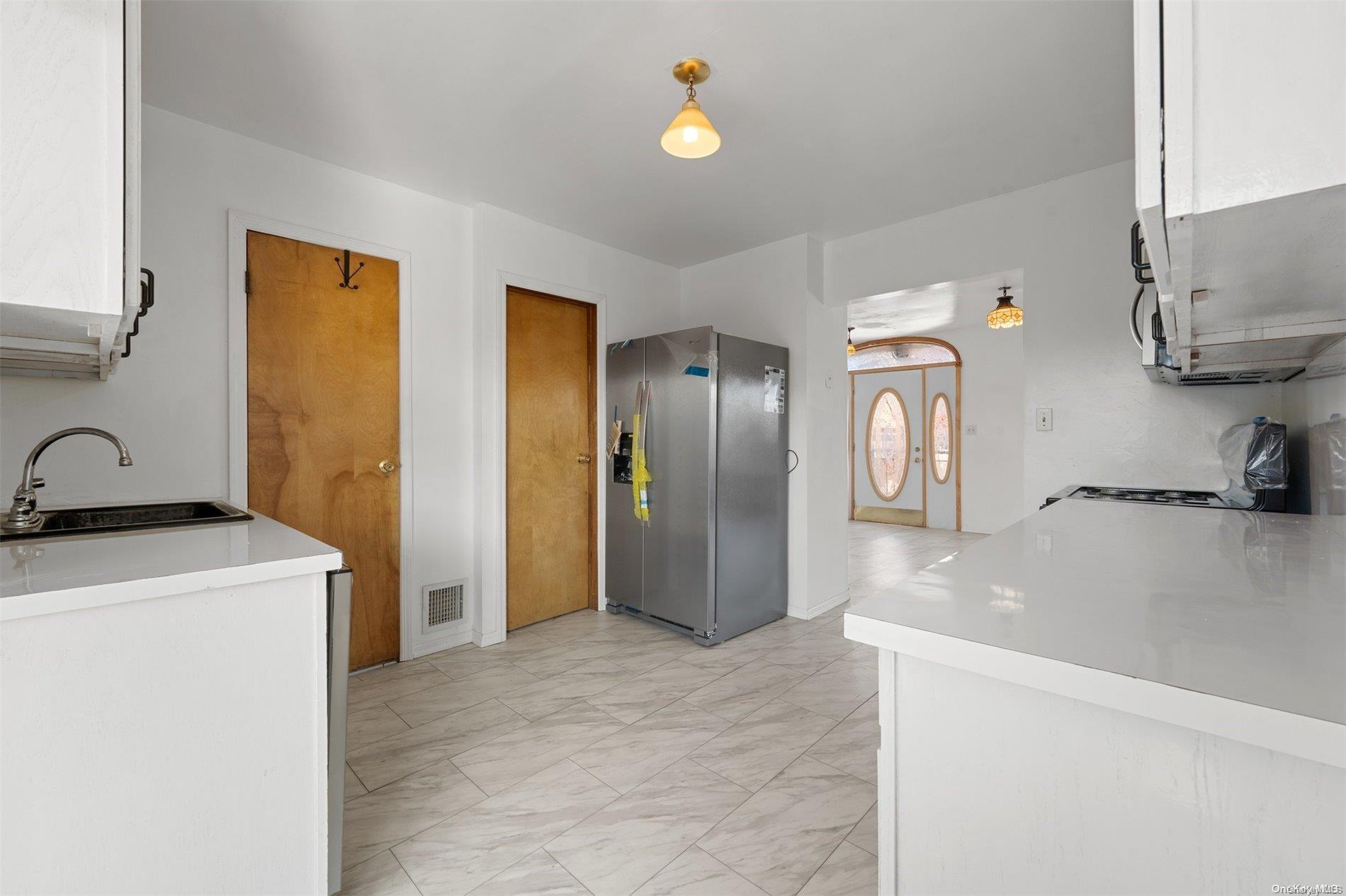 Single Family 74th  Brooklyn, NY 11234, MLS-L3593343-16