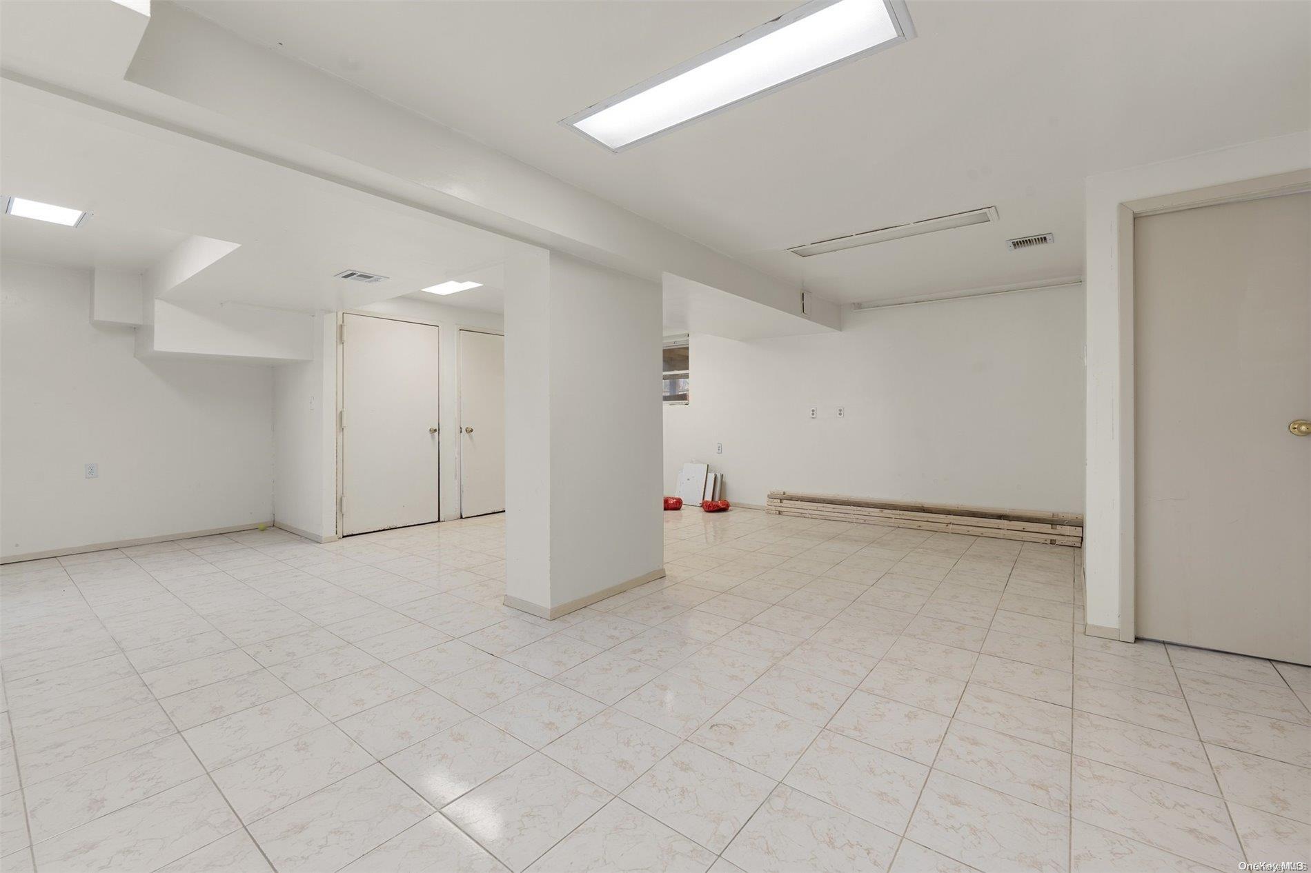 Single Family 74th  Brooklyn, NY 11234, MLS-L3593343-18