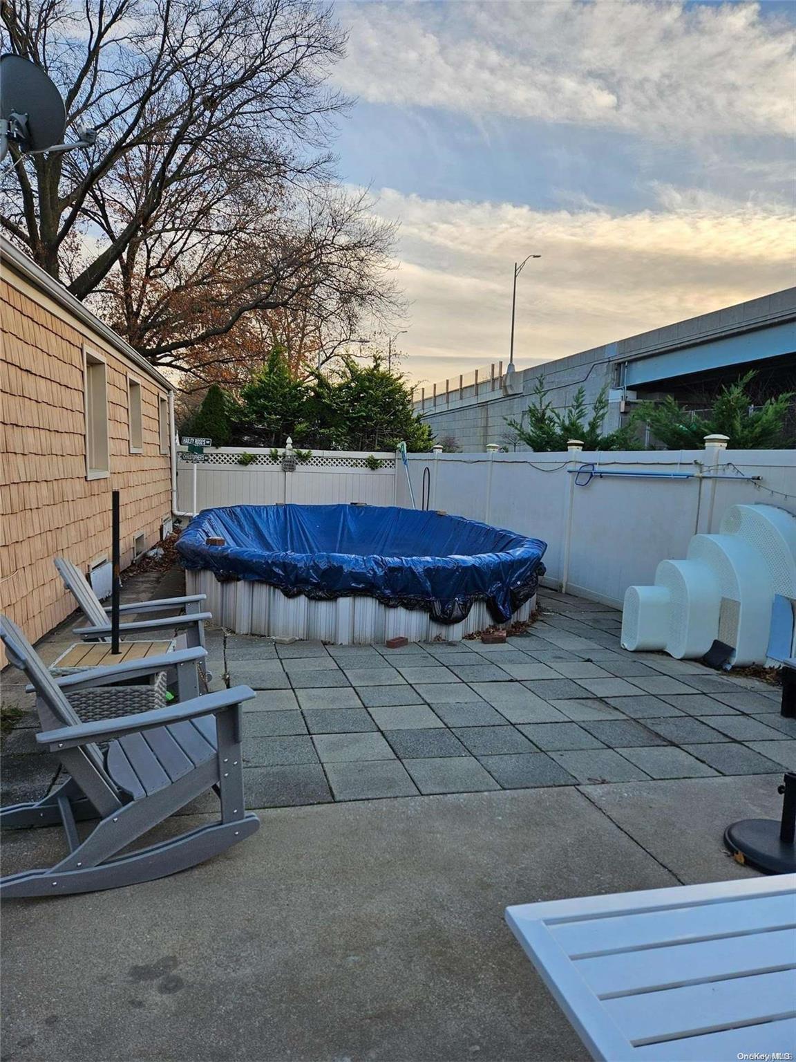 Single Family 4th  Queens, NY 11357, MLS-L3593375-8