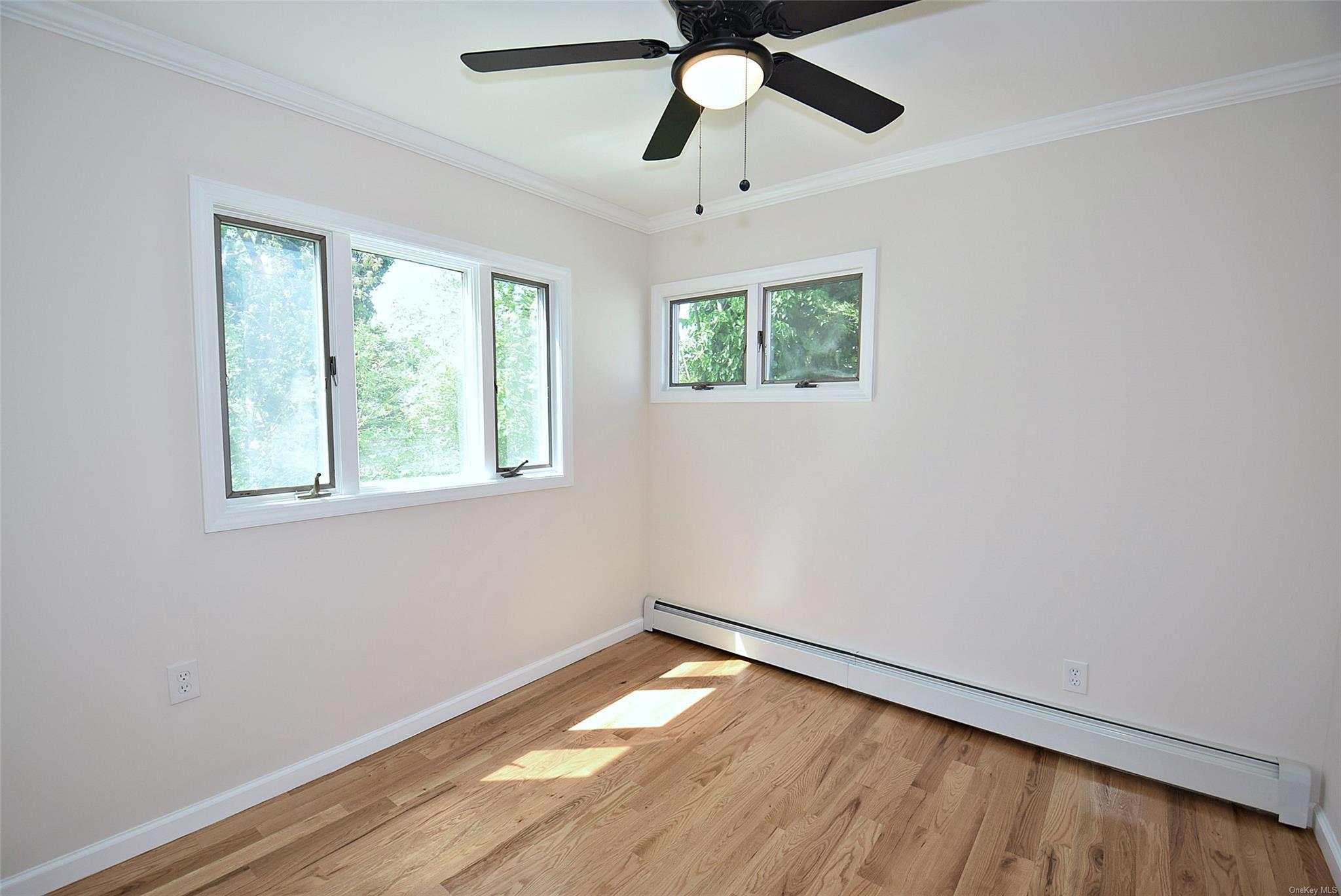Single Family Karen  Suffolk County, NY 11704, MLS-L3593396-11