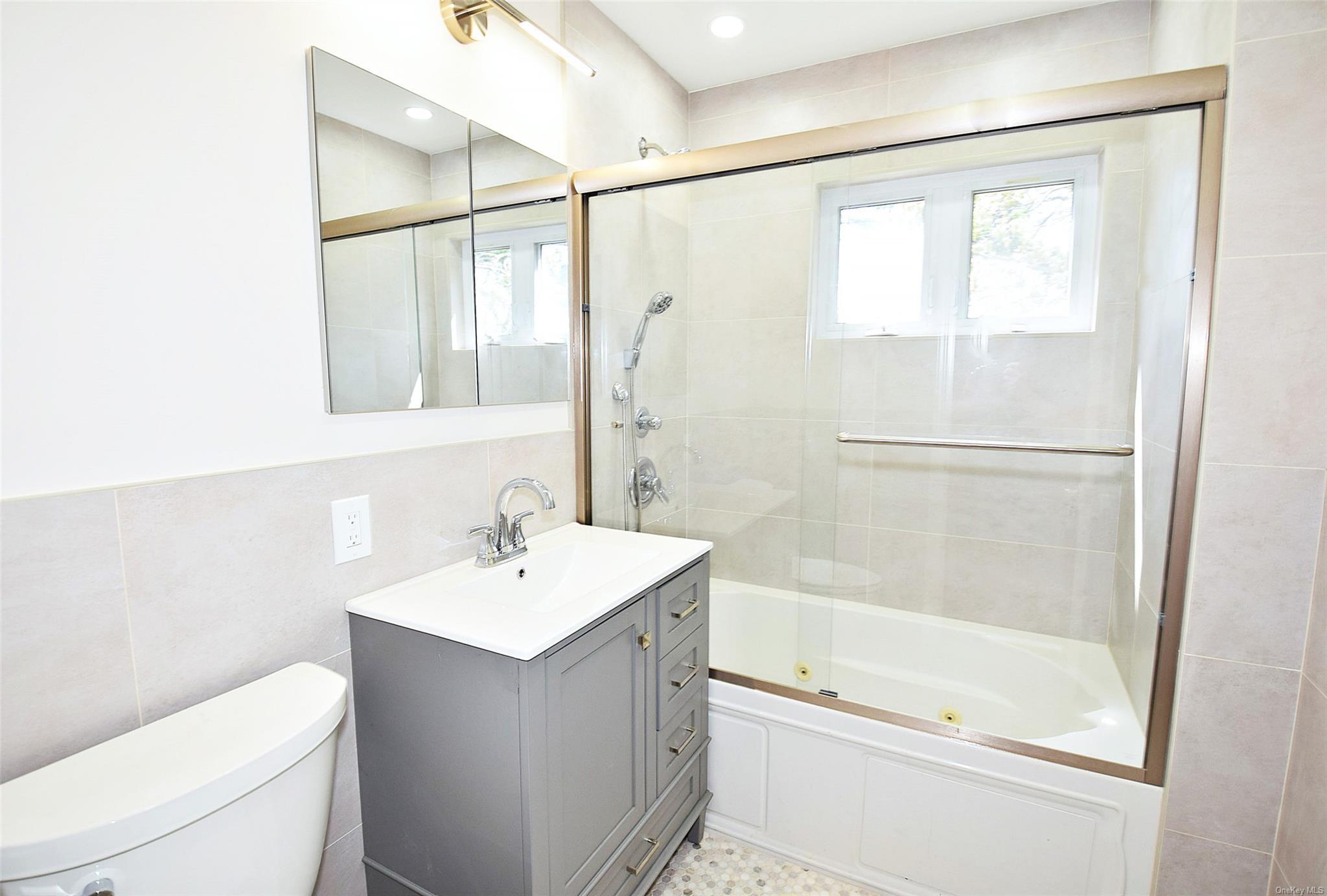 Single Family Karen  Suffolk County, NY 11704, MLS-L3593396-19
