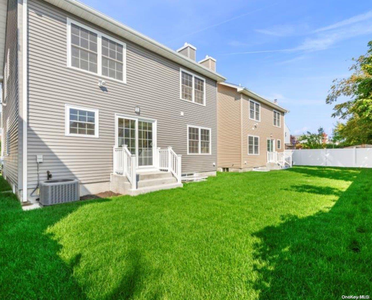 Single Family Clinton  Nassau County, NY 11575, MLS-L3593448-14